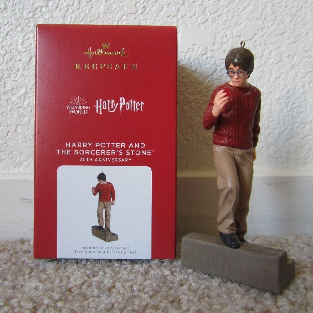 Harry Potter and the Sorcerer's Stone 2021 Hallmark ornament 20th Anniversary